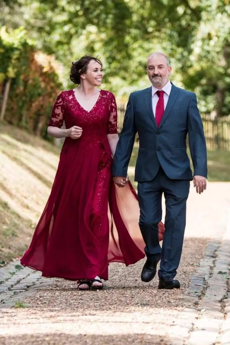 3/4 Sleeve Mother of The Bride Dresses for Wedding V Neck Lace Chiffon Sequin A Line Long Formal Evening Gown