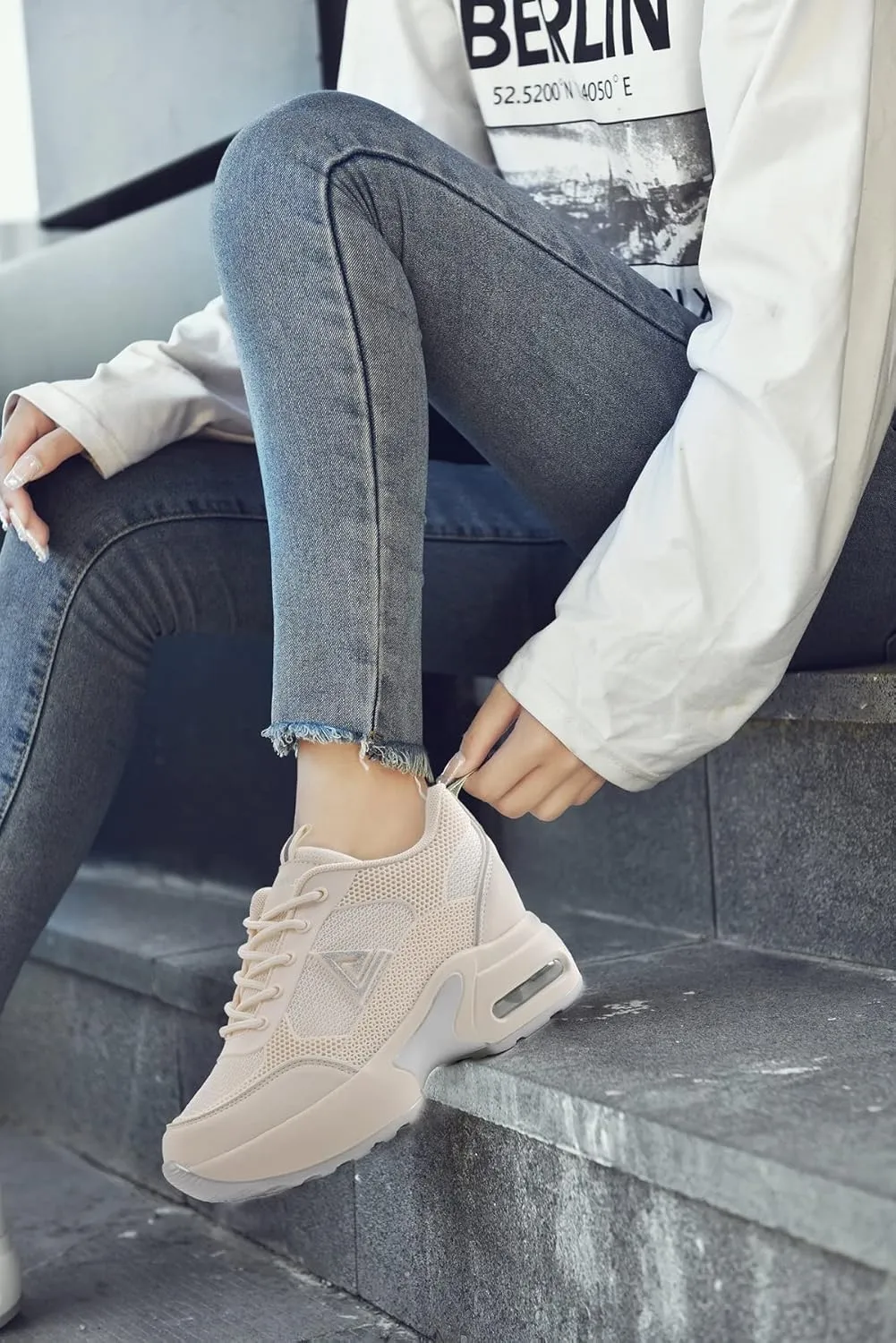 AONEGOLD Women's Wedge Sneakers Inner Heightening Walking Shoes Fashion Breathable Lightweight Air Cushion Casual Sneakers