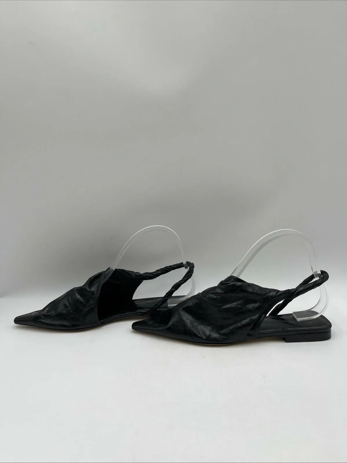 Bottega Veneta Women's Pointed Toe Twist Leather Slingback Flats Black Size 37 - Very Good