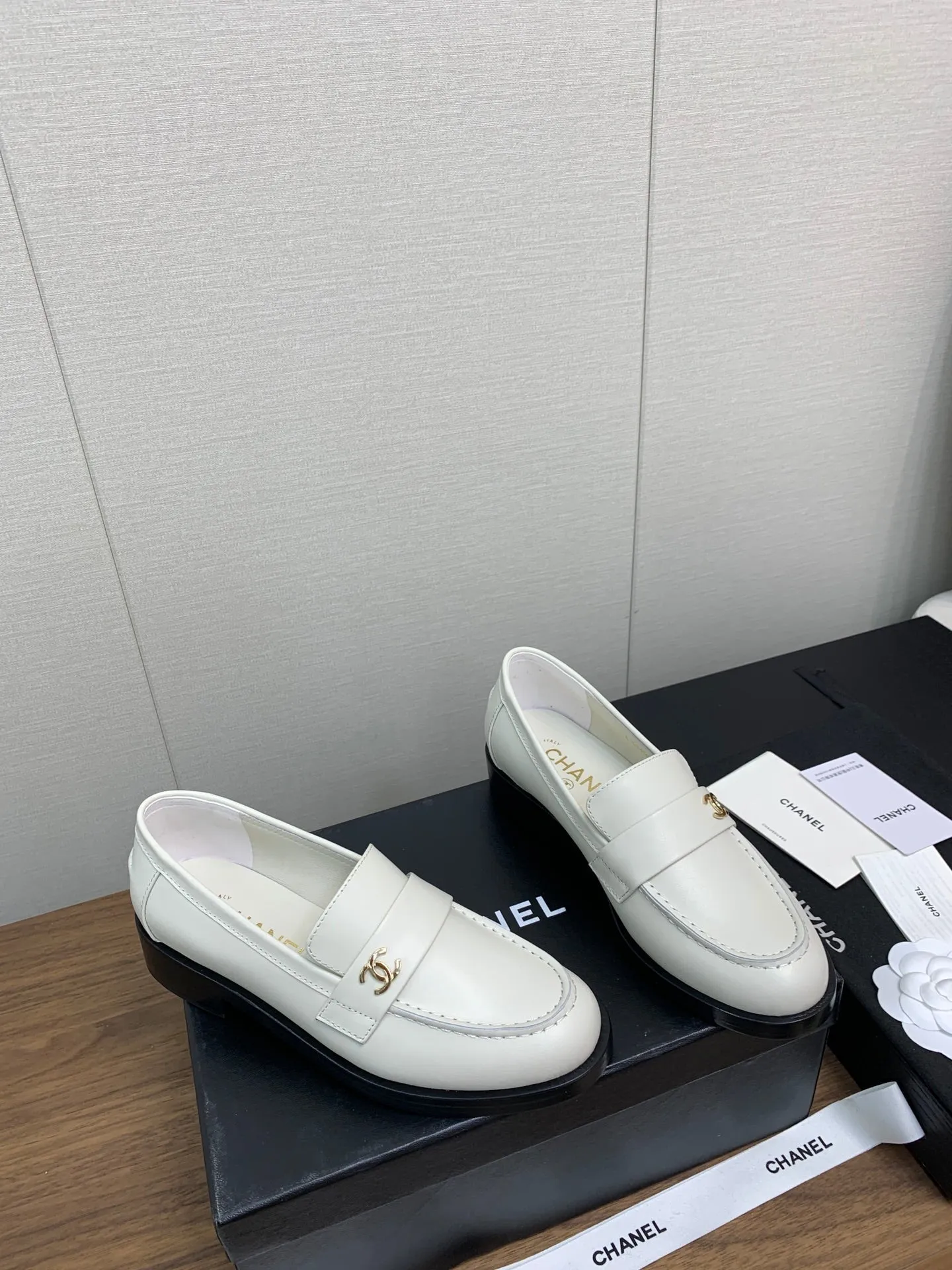 CC Loafers 25mm White Lambskin