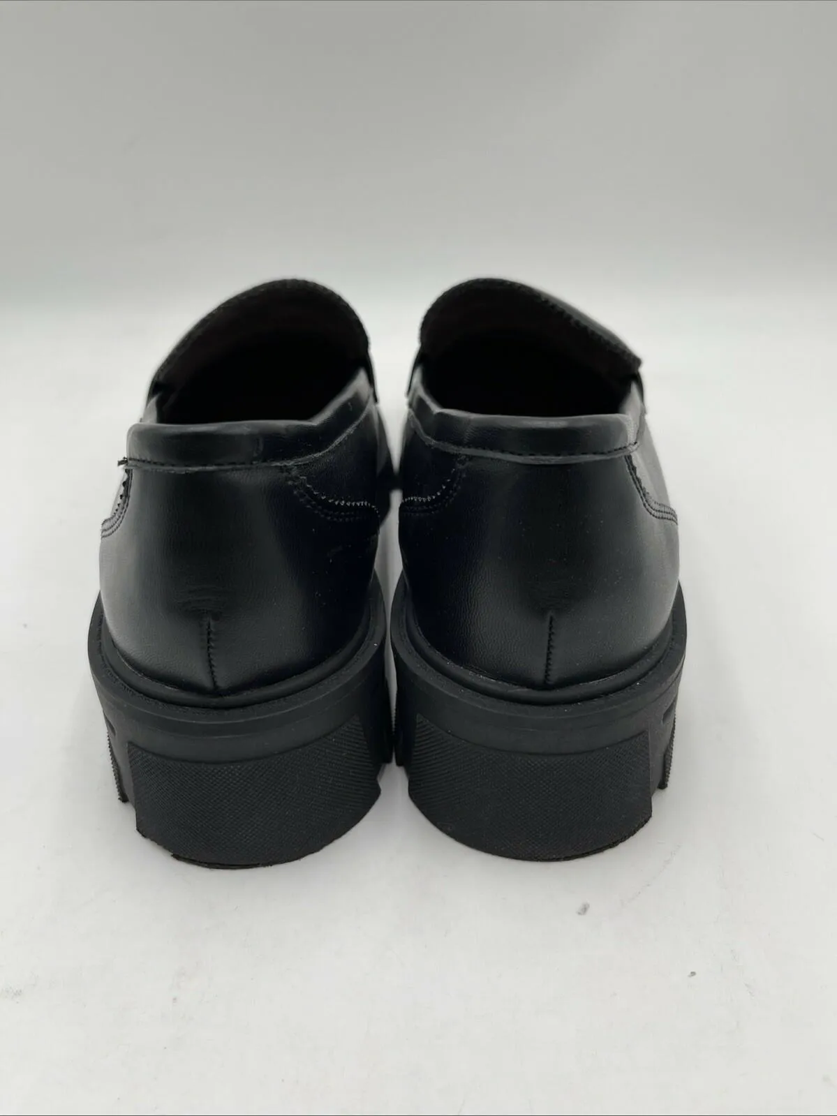 Crown Vintage Women's Lane Loafers Black Size 8.5M - Very Good