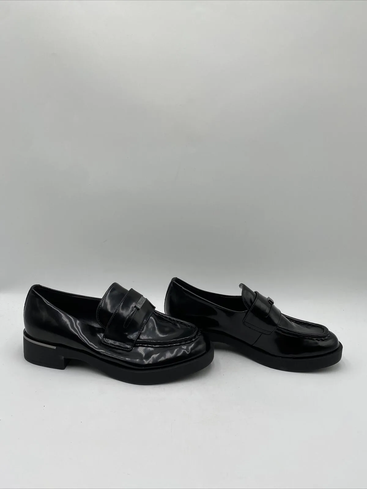DKNY Women's Ivette Loafers Black Size 6M - Very Good
