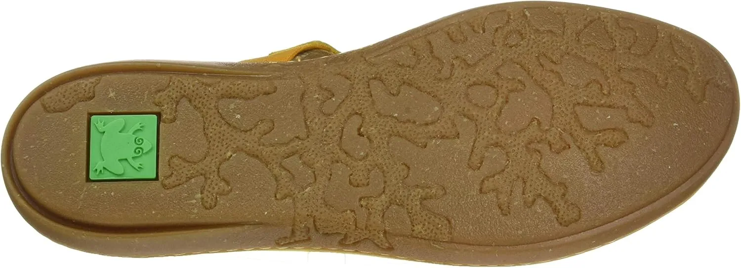 El Naturalista Women's Closed Toe Ballet Flats