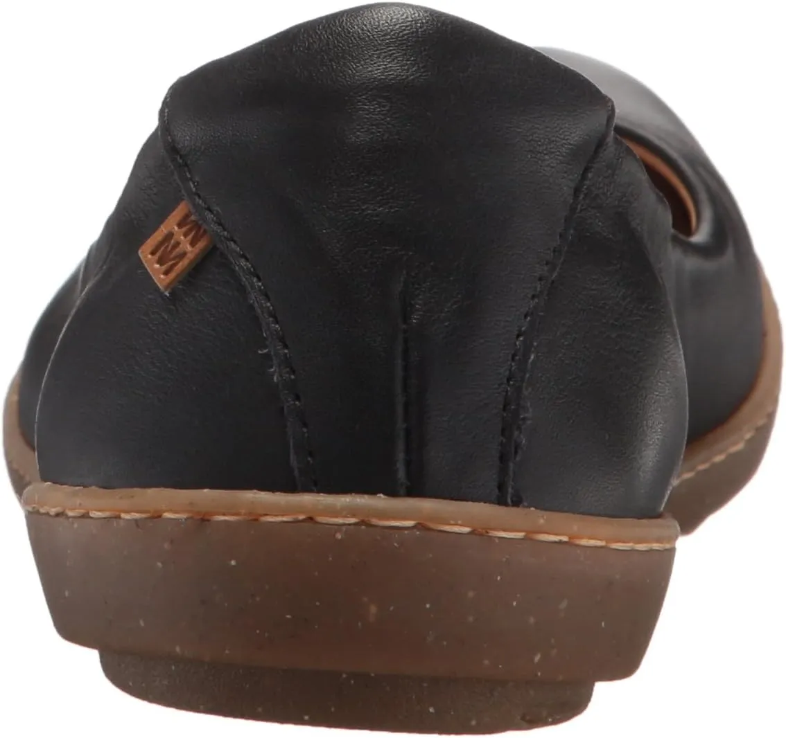 El Naturalista Women's Closed Toe Ballet Flats