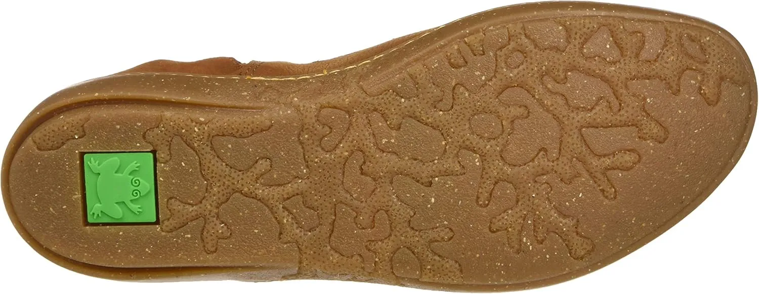 El Naturalista Women's Closed Toe Ballet Flats