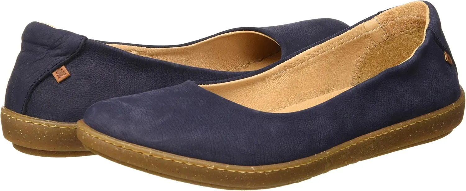 El Naturalista Women's Closed Toe Ballet Flats