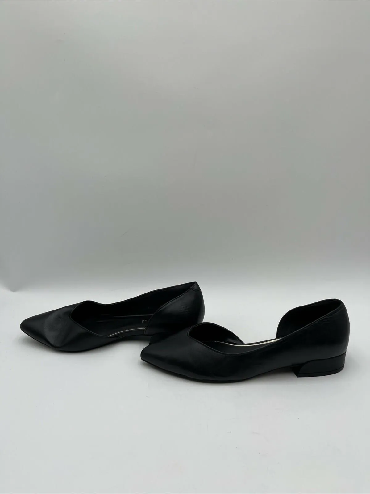 Kenneth Cole New York Carmina Leather Flats Black Size 6 - Very Good