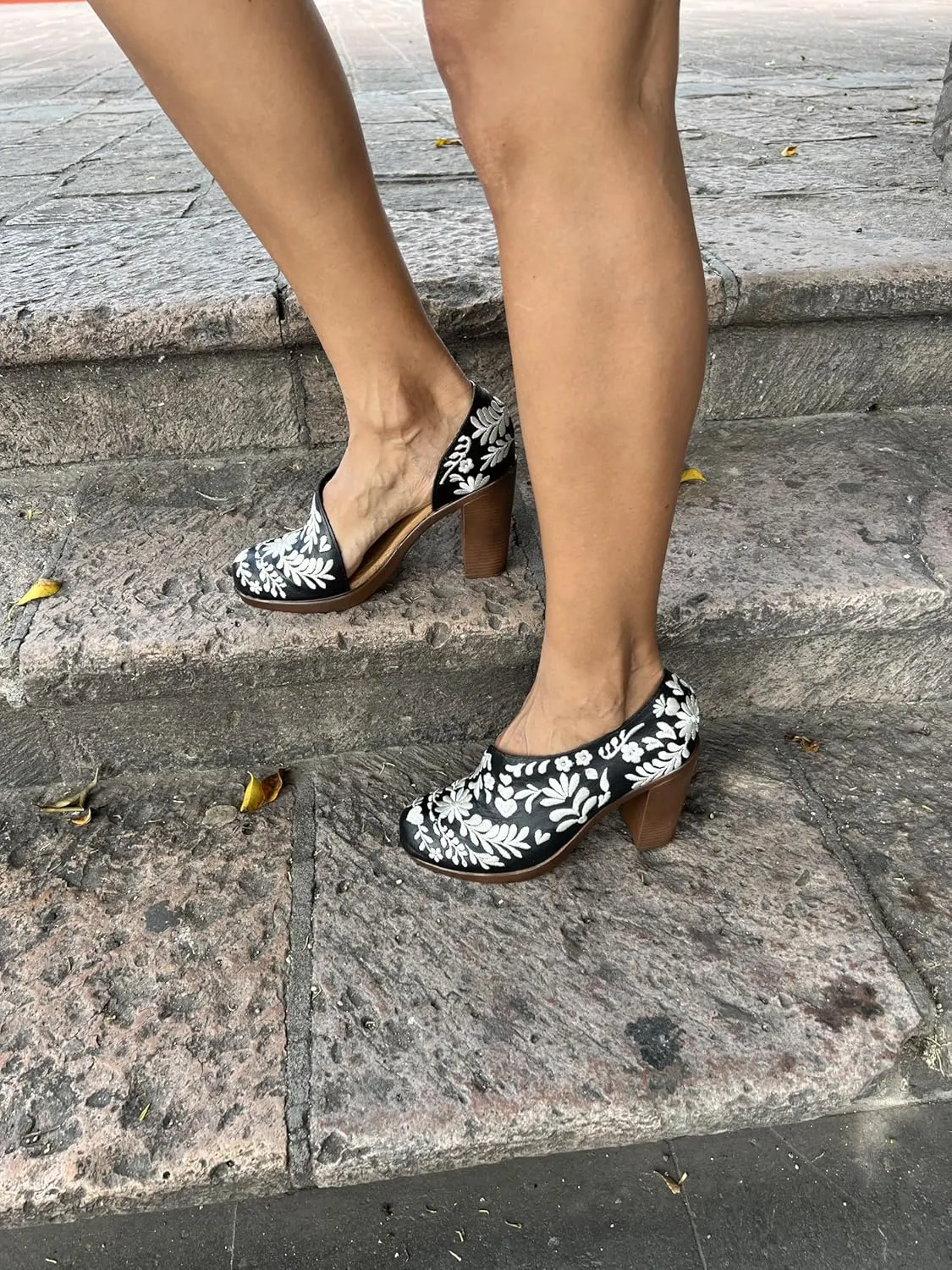 Macarena Collection Sandals women Huarache Sandal Colorful Leather Mexican Comfort Walking Handcrafted Leather Embroidered Flats - Mexican Artisan Design Maky