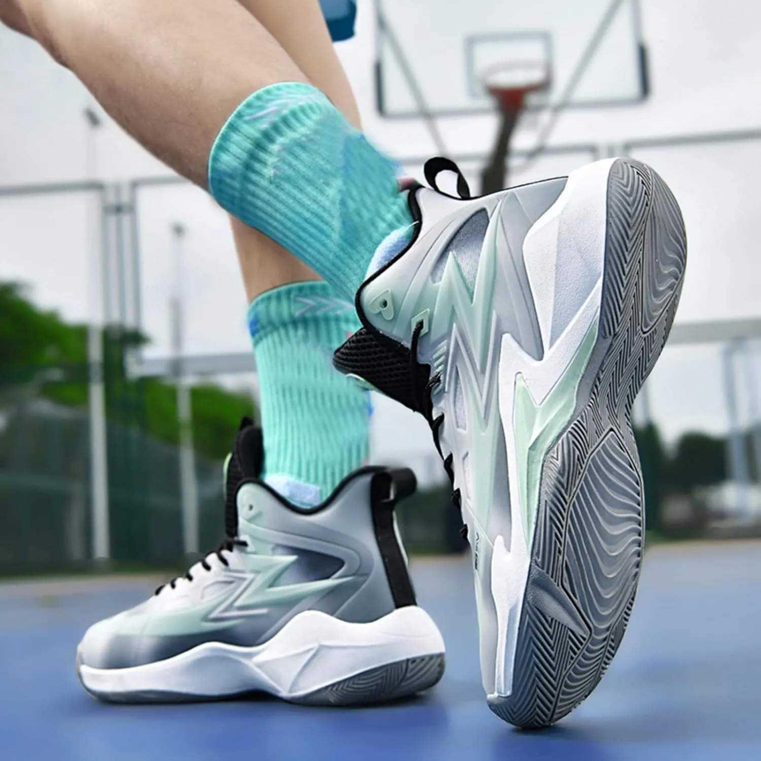 Men's Breathable Mesh Lace Up Basketball Shoes Fashion High-Top Non-Slip Sneakers Casual Gym Sports Tennis Jogging Running Walking Shoes
