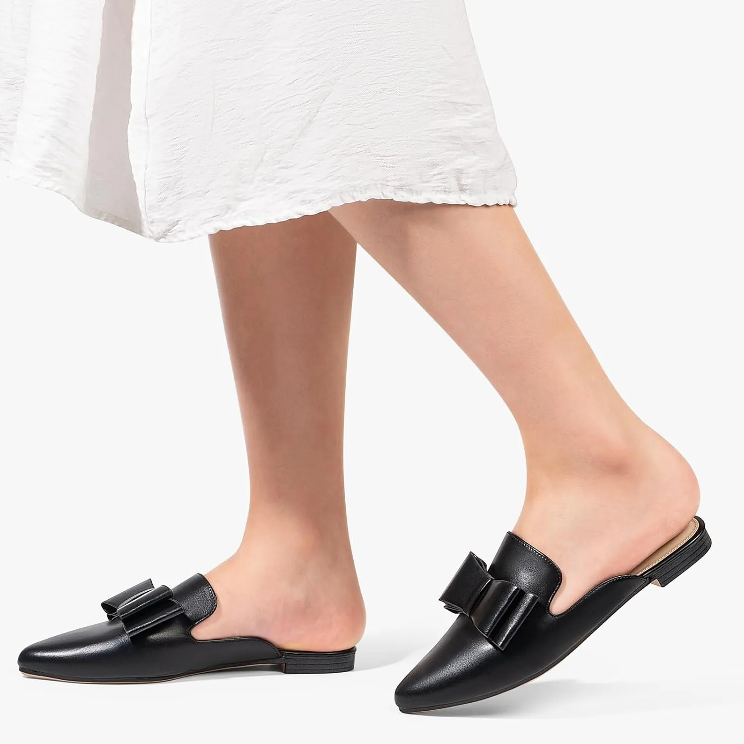 MUSSHOE Mules for Women Flats Comfortable Pointed Toe Slip on Women Mules Flats…