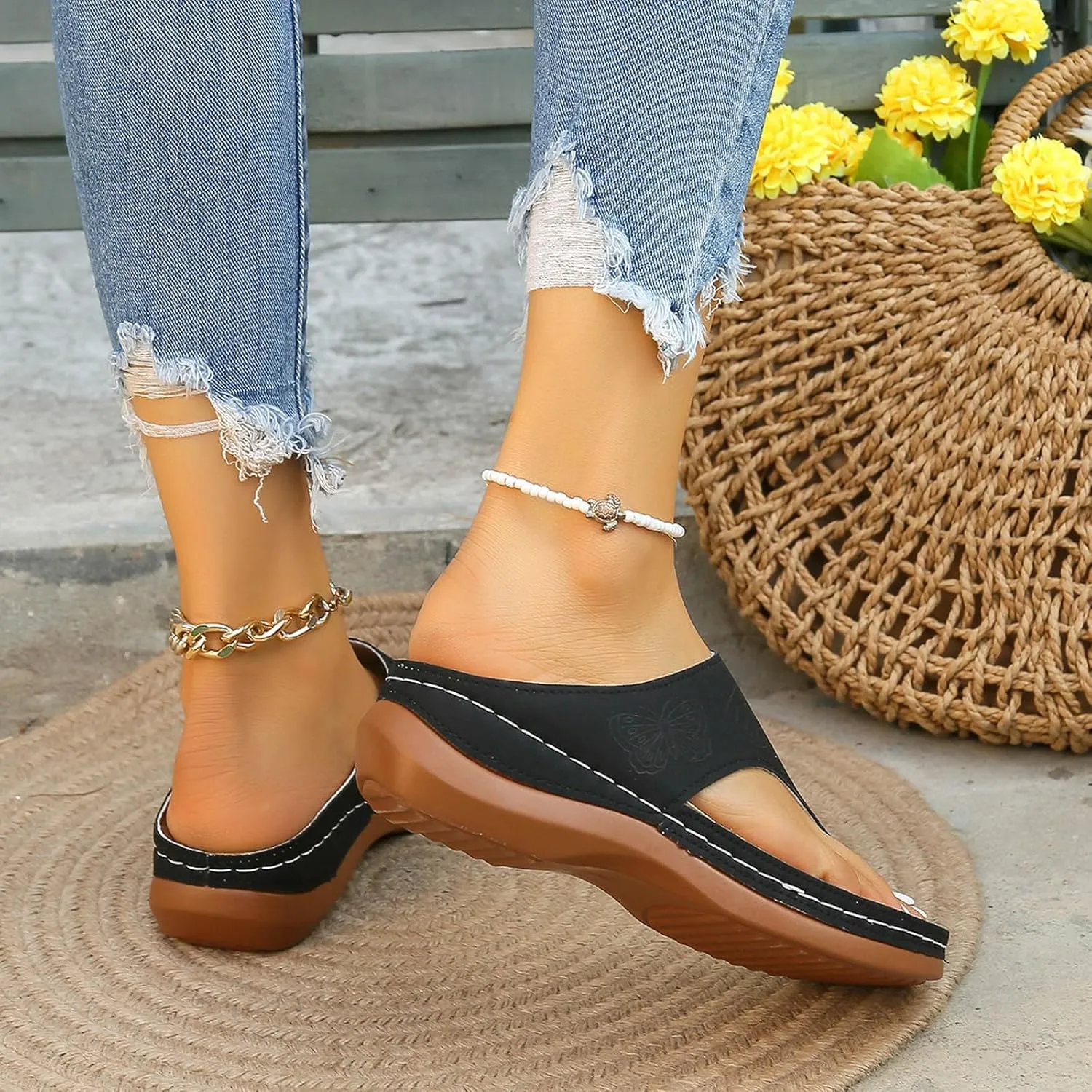 SuanlaTDS Women's Slide Sandals Wedge Flip Flops 2025 Comfortable Dressy Summer Orthopedic Arch Support Platform Slip On Walking Beach Shoes Thong Open Toe Low Heels Wedges Slide Sandal