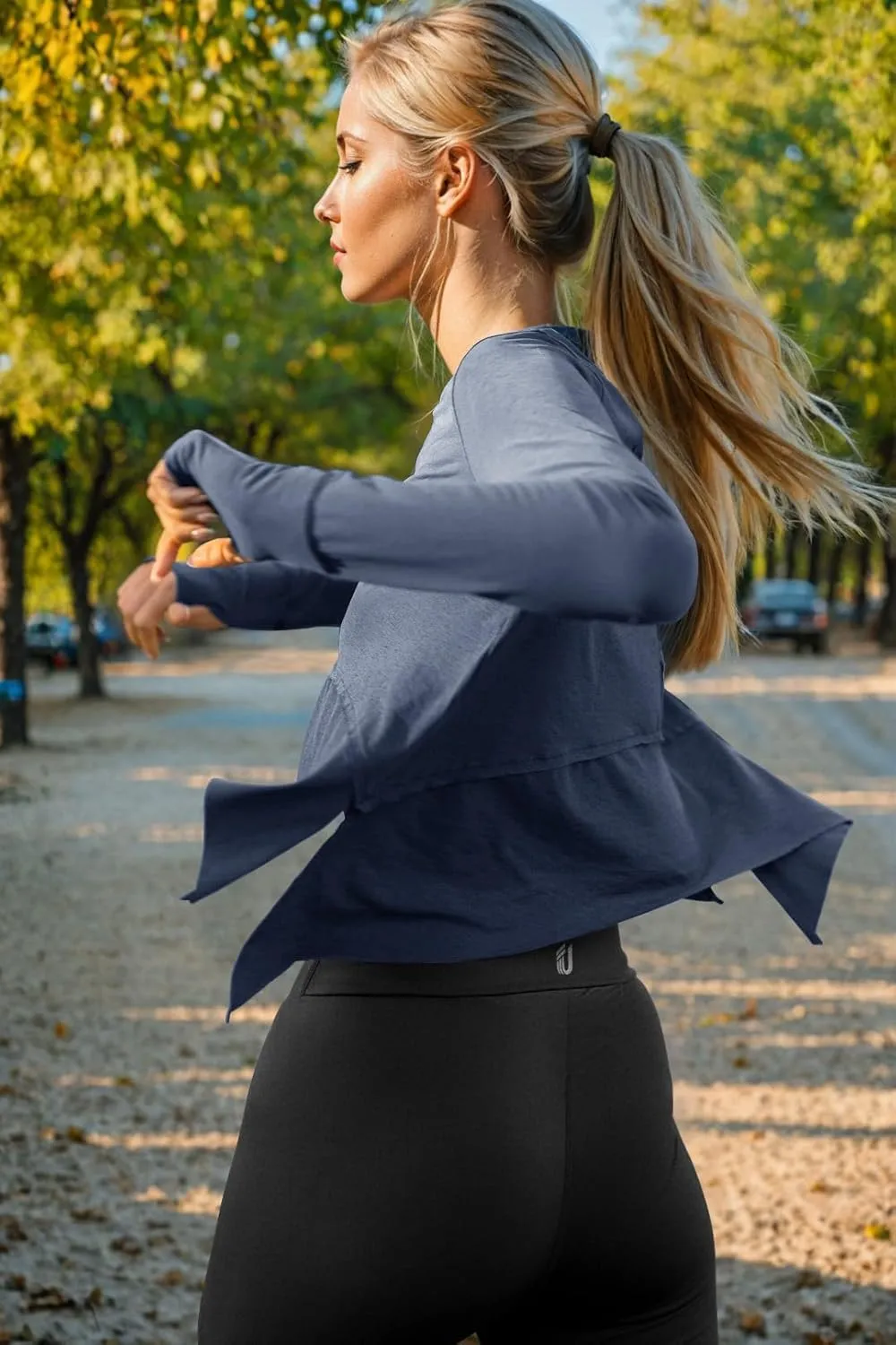 UEU Women's Crop Tops for Yoga Workout Athletic, Ice Cool Feeling Long Sleeves Shirts, Flowy Split Side Slit Oversized