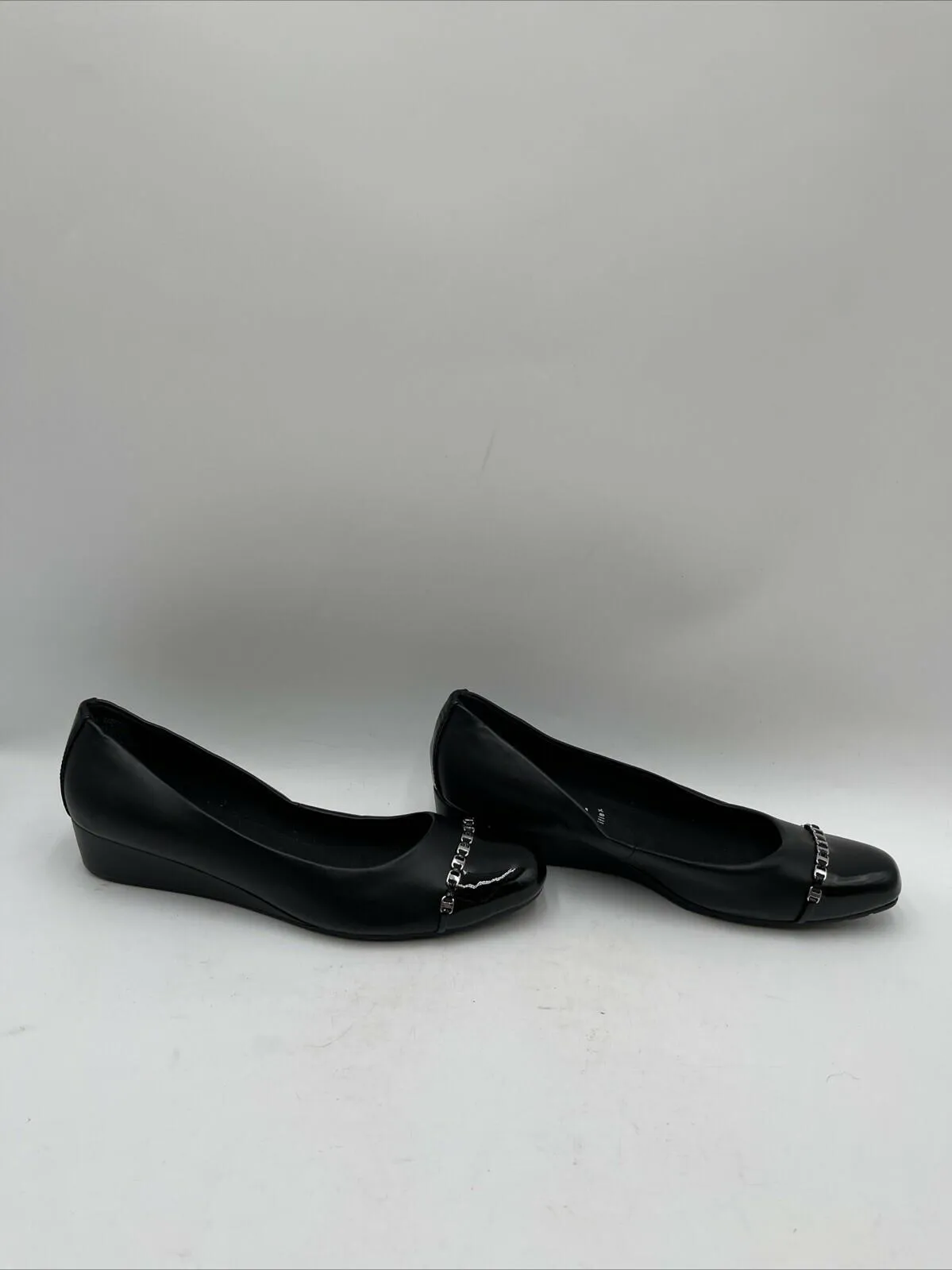 Women’s Anne Klein Maysel Wedge Flats Black Size 8.5M - Very Good