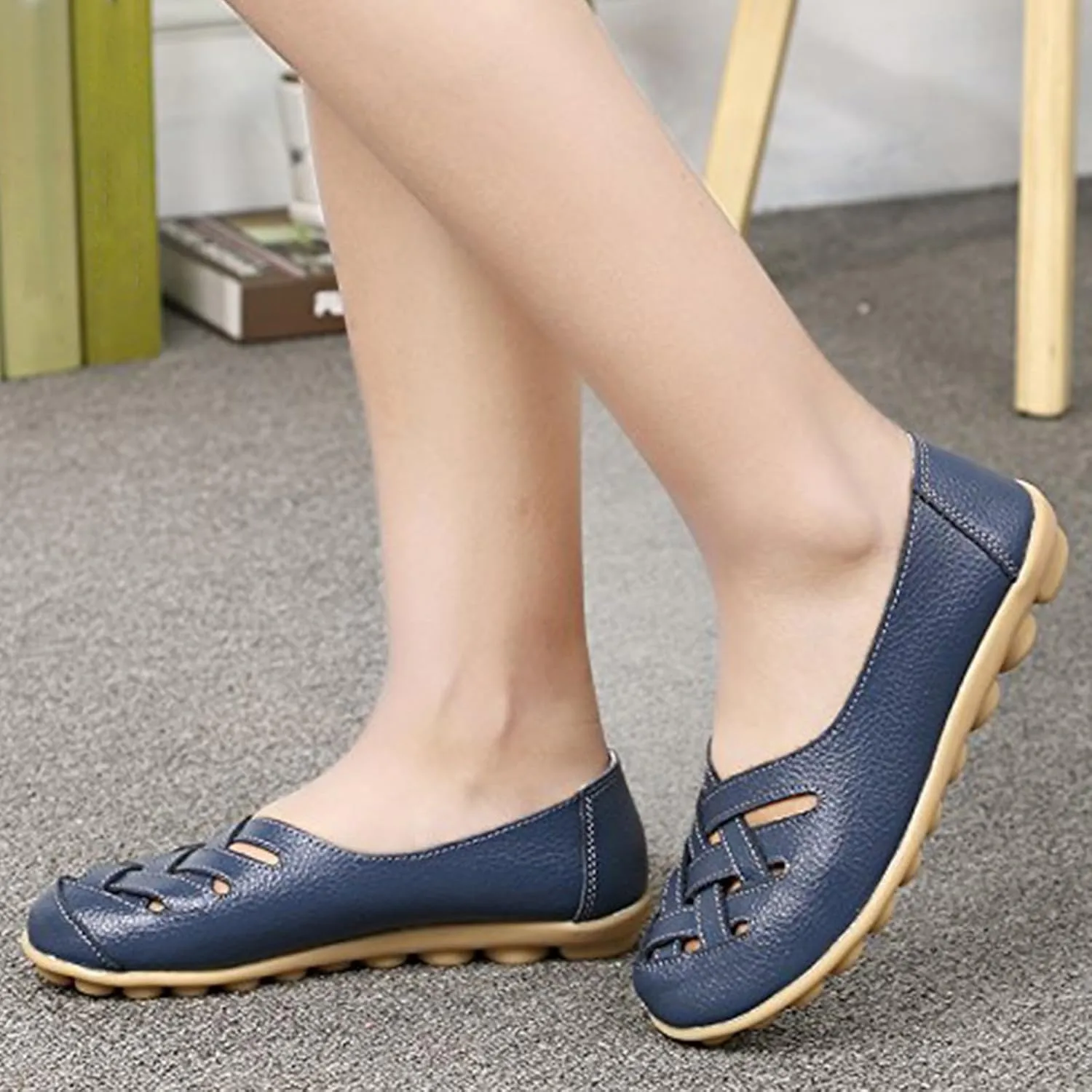 Women's Cowhide Leather Loafers Flat Sandals Comfort Walking Casual Flat Loafer, Classic Driving Shoes Soft Round Toe Slip On Sandals Breathable Outdoor Walking Shoes